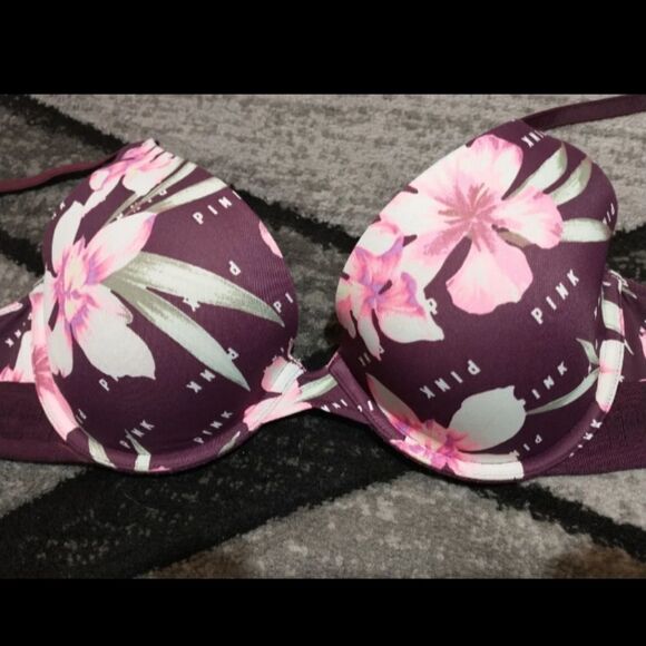 V.S. PINK wear everywhere pushup bra 34c. In great used condition. - Picture 2 of 5